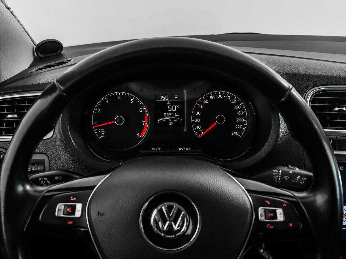 Купить Volkswagen Polo с пробегом. Фото: #16