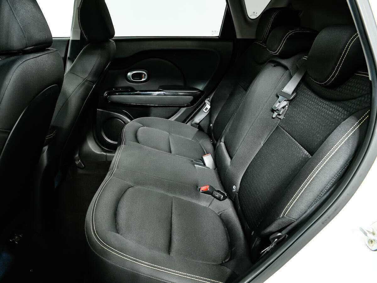 Купить Kia Soul с пробегом. Фото: #11