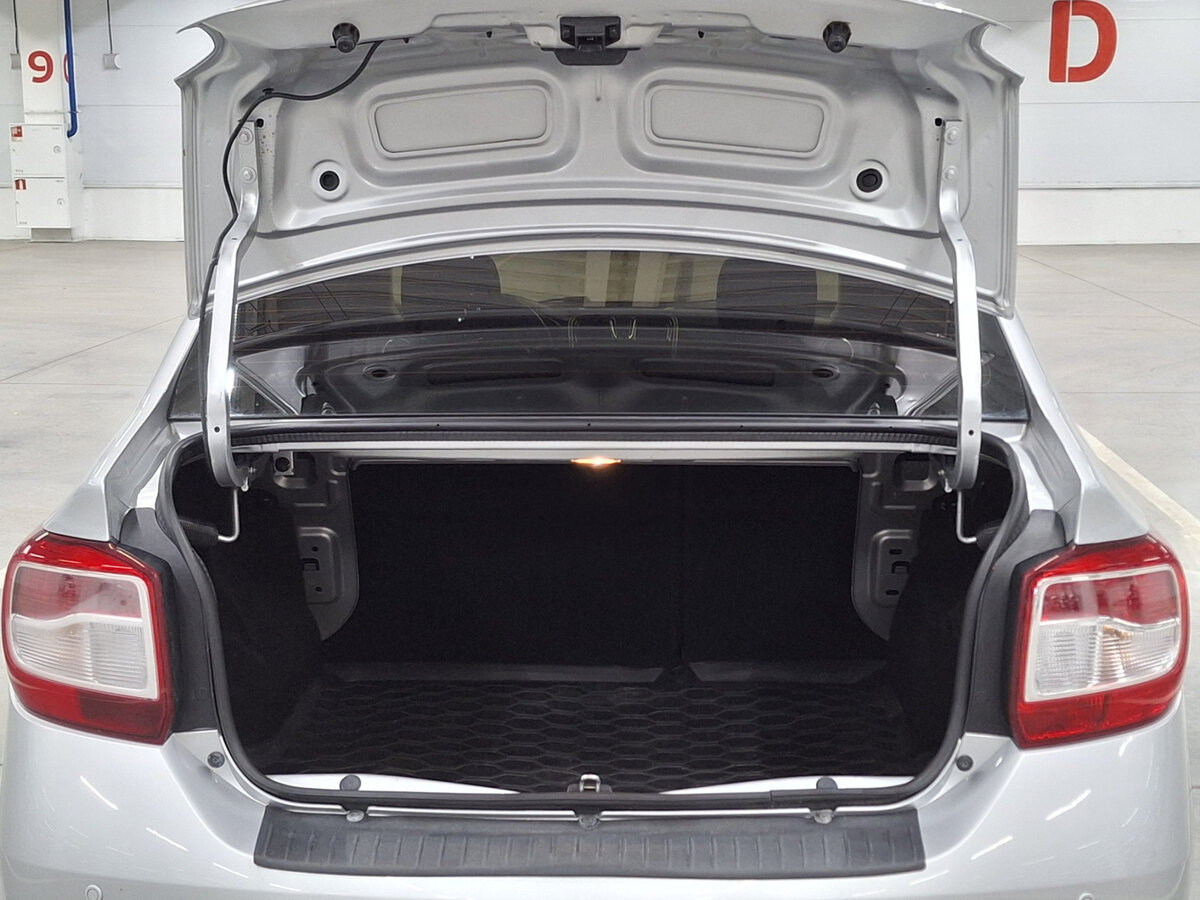 Купить Renault Logan с пробегом. Фото: #9