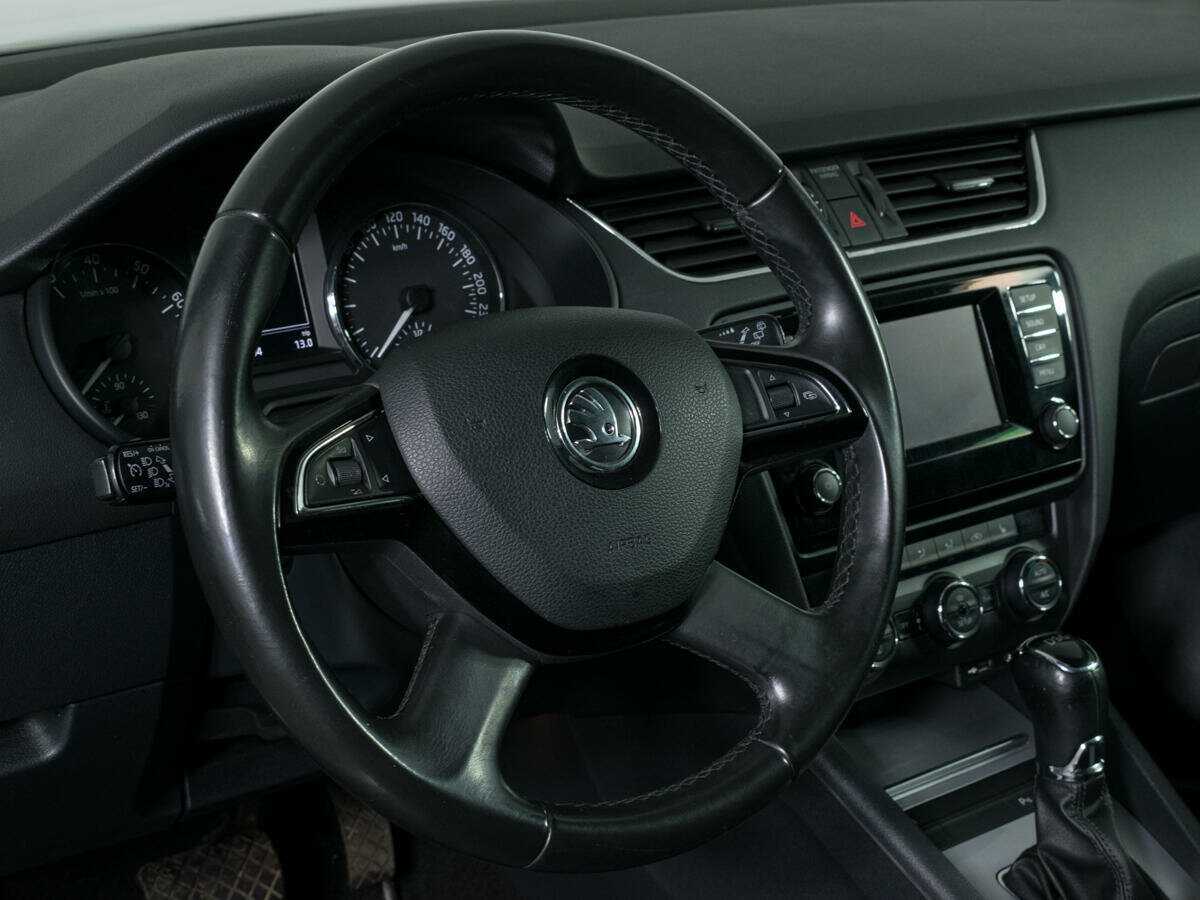 Купить Skoda Octavia с пробегом. Фото: #13