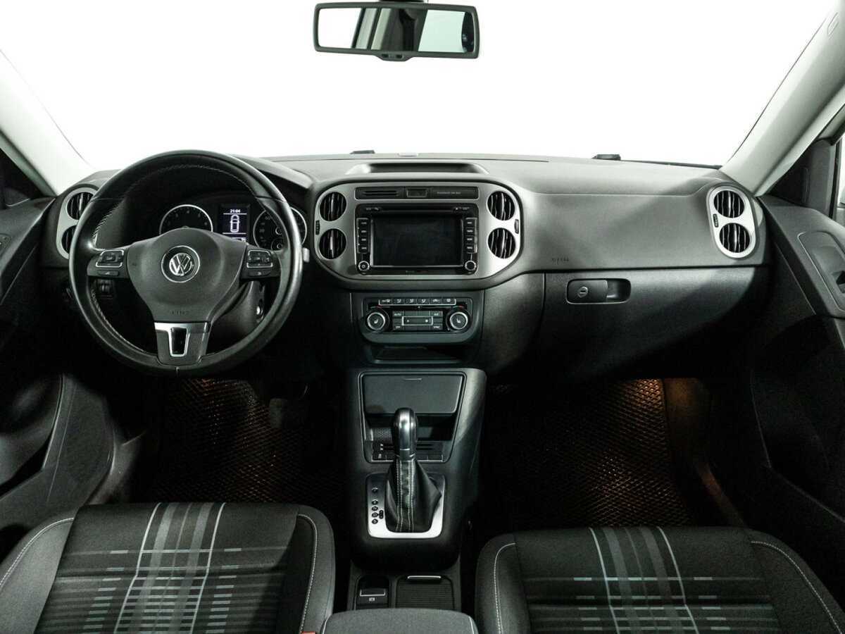 Купить Volkswagen Tiguan с пробегом. Фото: #12