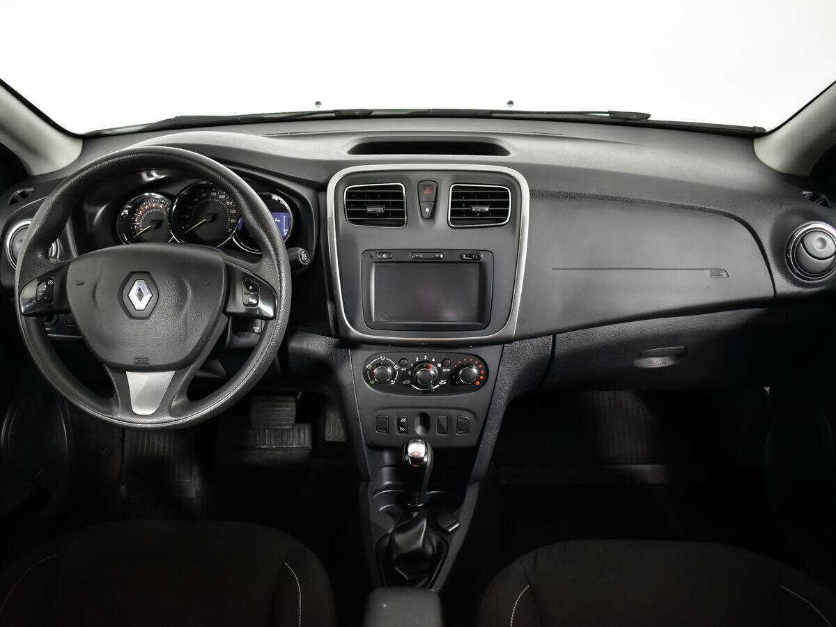 Купить Renault Sandero с пробегом. Фото: #9