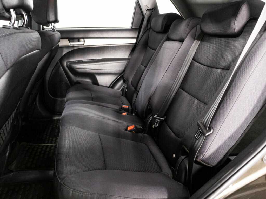 Купить Kia Sorento с пробегом. Фото: #9