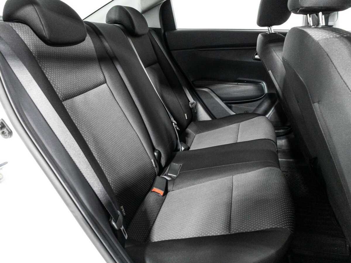 Купить Kia Rio с пробегом. Фото: #17