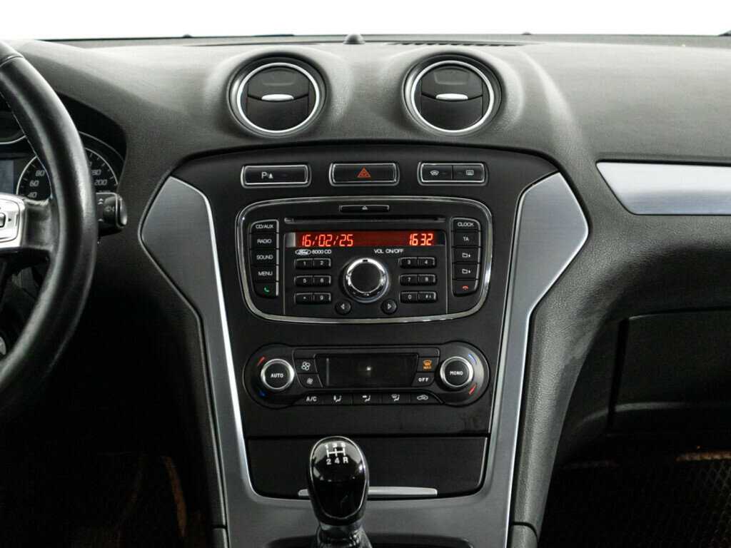 Купить Ford Mondeo с пробегом. Фото: #13