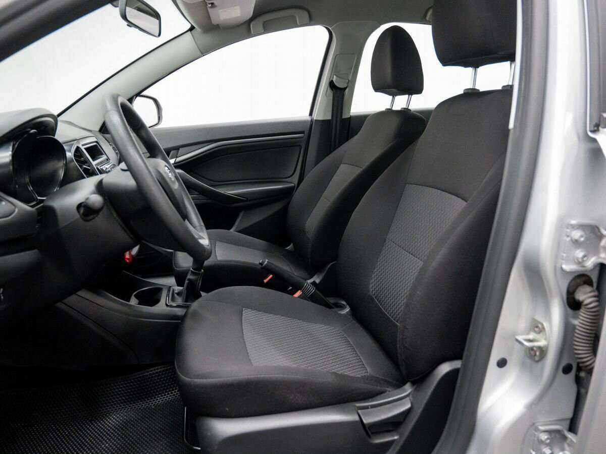 Купить Lada (ВАЗ) Vesta с пробегом. Фото: #12