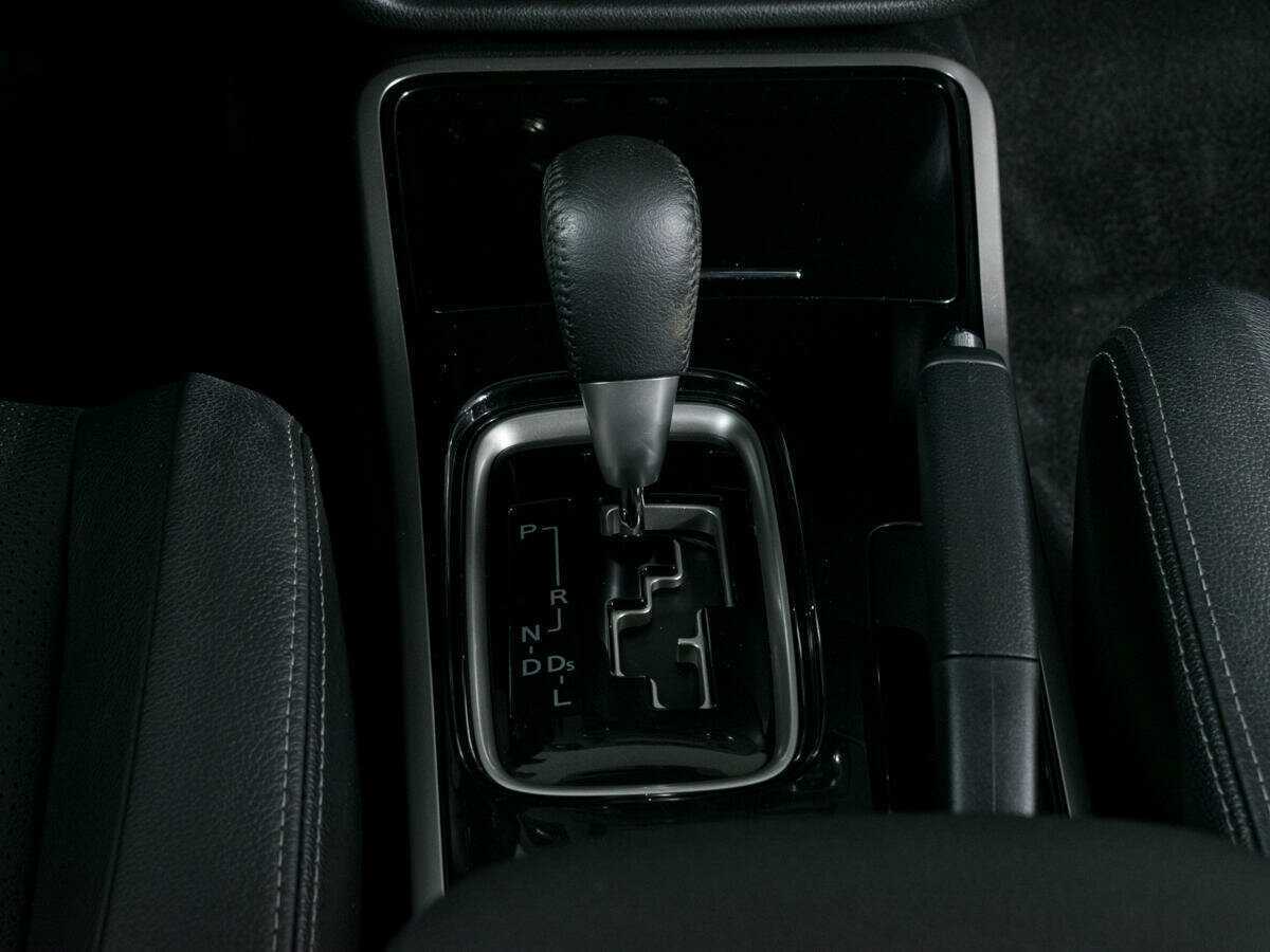 Купить Mitsubishi Outlander с пробегом. Фото: #13