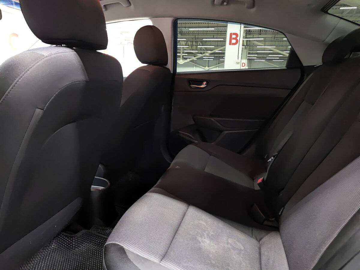 Купить Hyundai Solaris с пробегом. Фото: #11