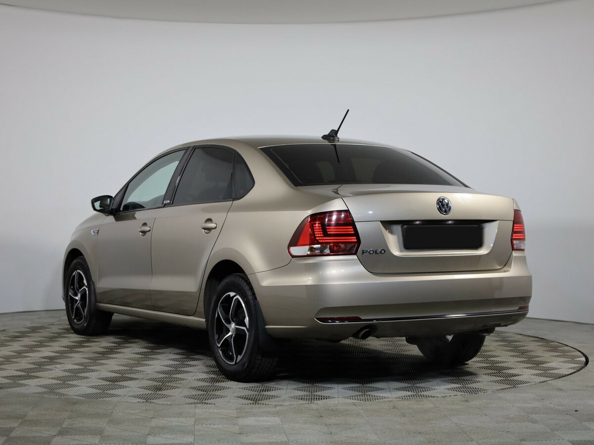 Купить Volkswagen Polo с пробегом. Фото: #1