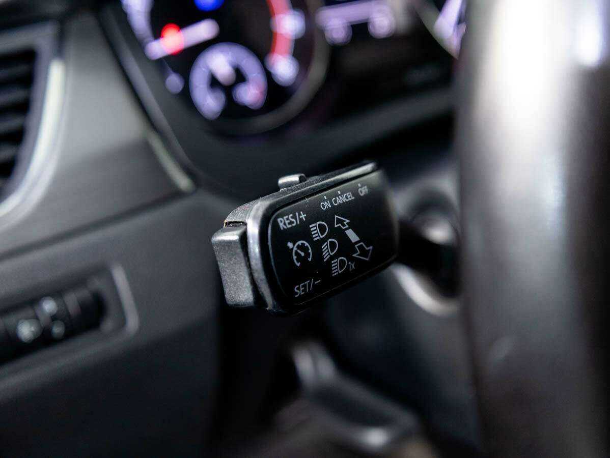 Купить Skoda Rapid с пробегом. Фото: #17