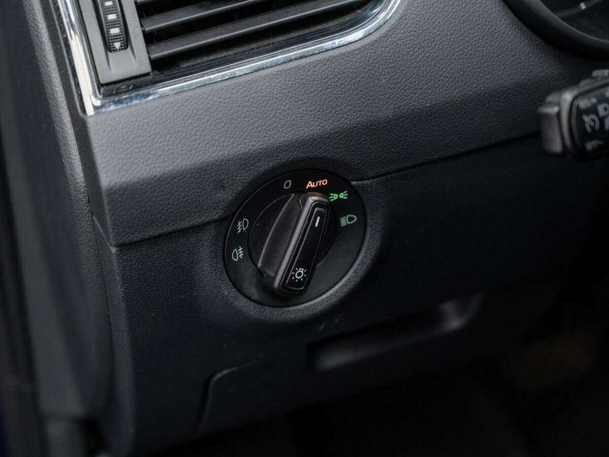 Купить Skoda Octavia с пробегом. Фото: #15