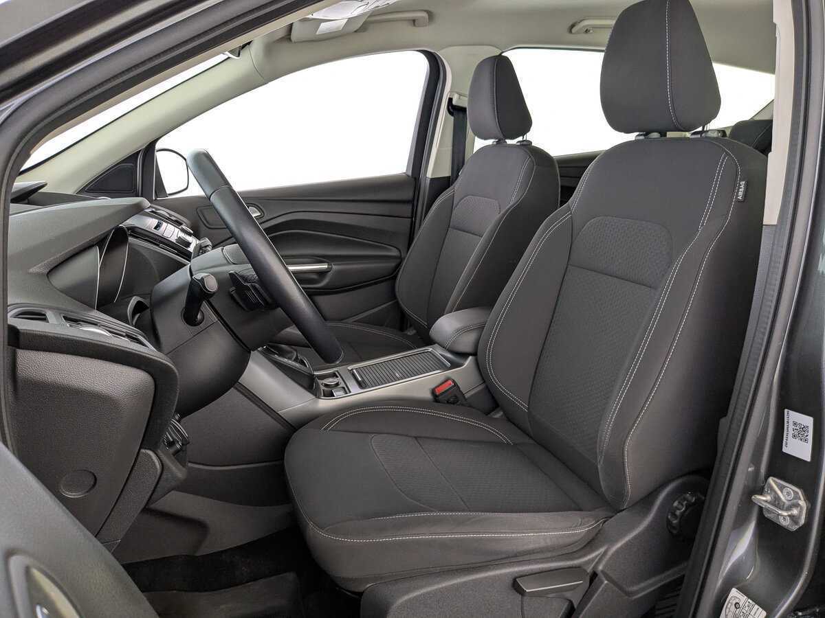 Купить Ford Kuga с пробегом. Фото: #19