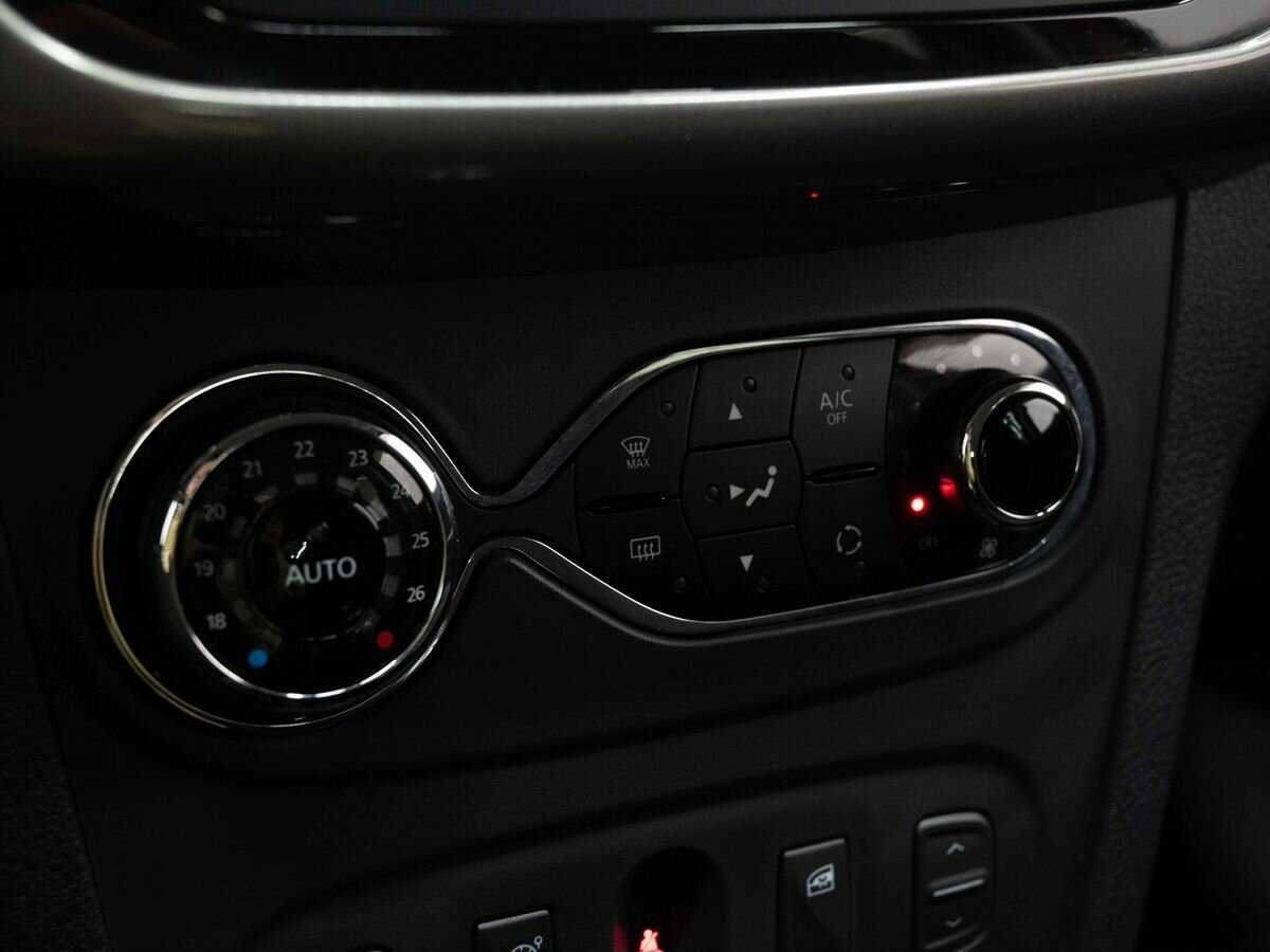 Купить Renault Sandero с пробегом. Фото: #18