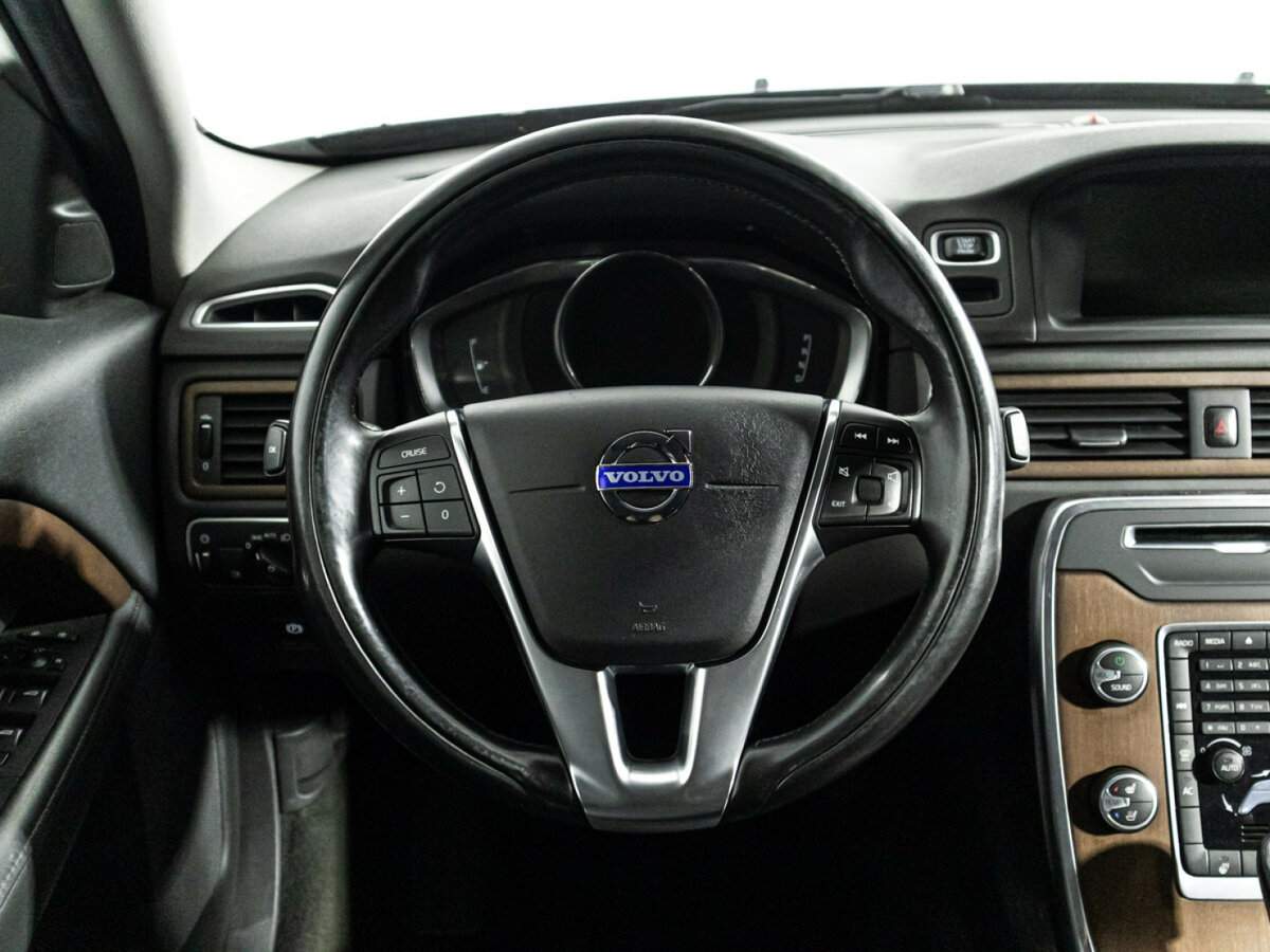Купить Volvo XC70 с пробегом. Фото: #20