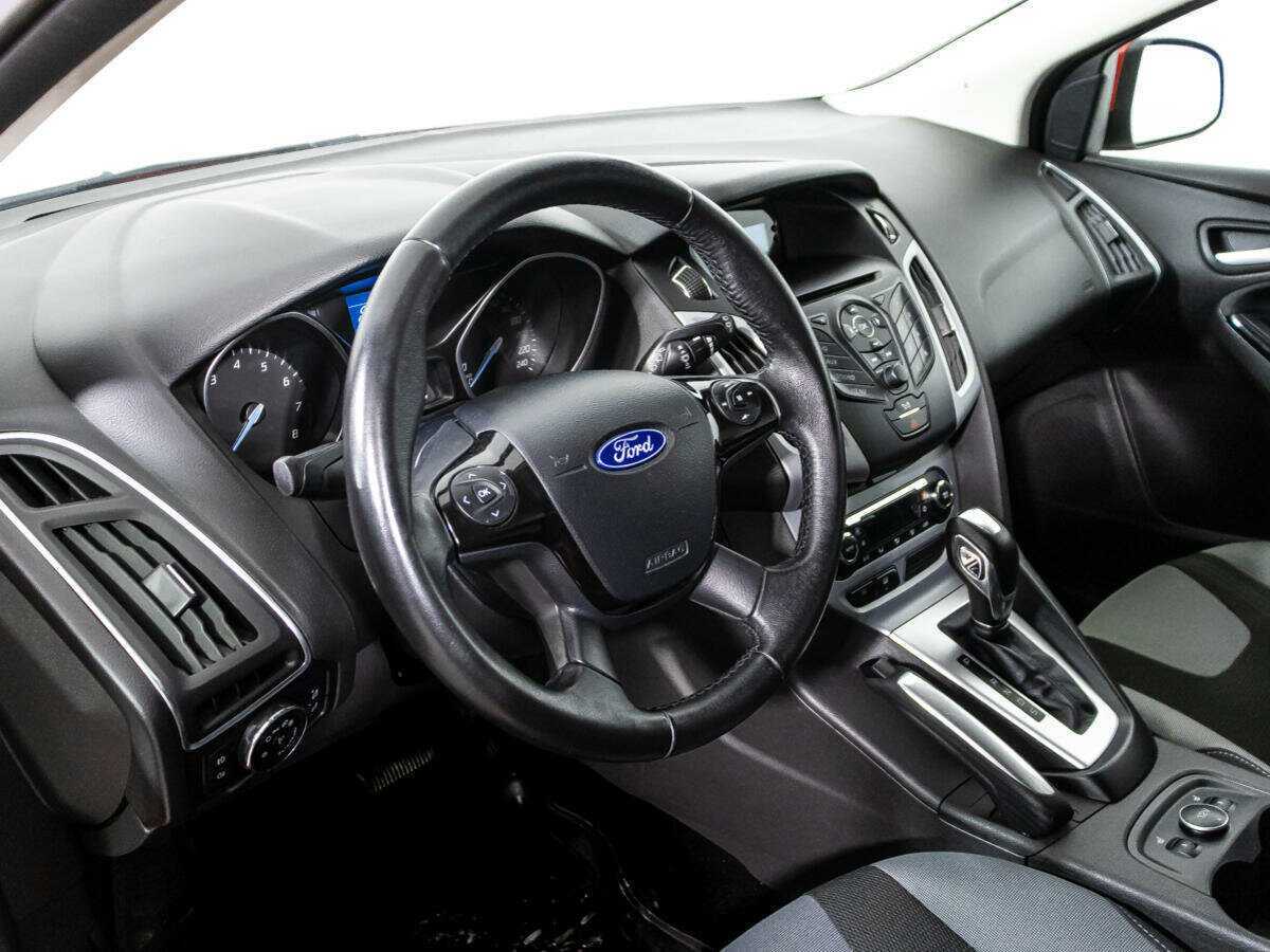 Купить Ford Focus с пробегом. Фото: #10