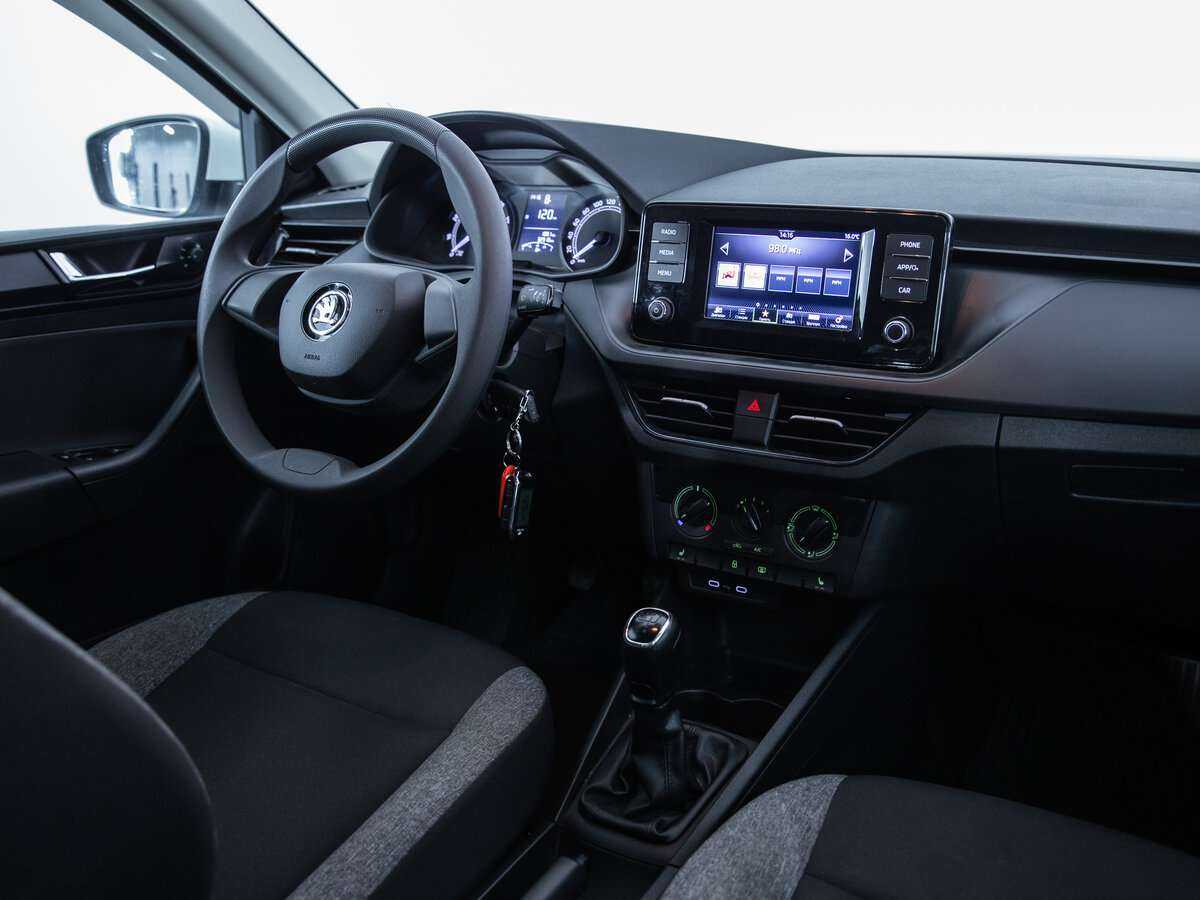 Купить Skoda Rapid с пробегом. Фото: #9