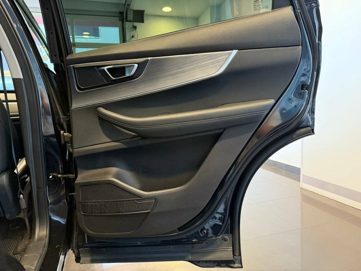 Купить Chery Tiggo 7 Pro с пробегом. Фото: #8