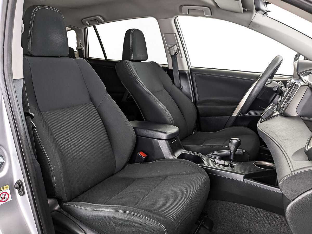 Купить Toyota RAV4 с пробегом. Фото: #22