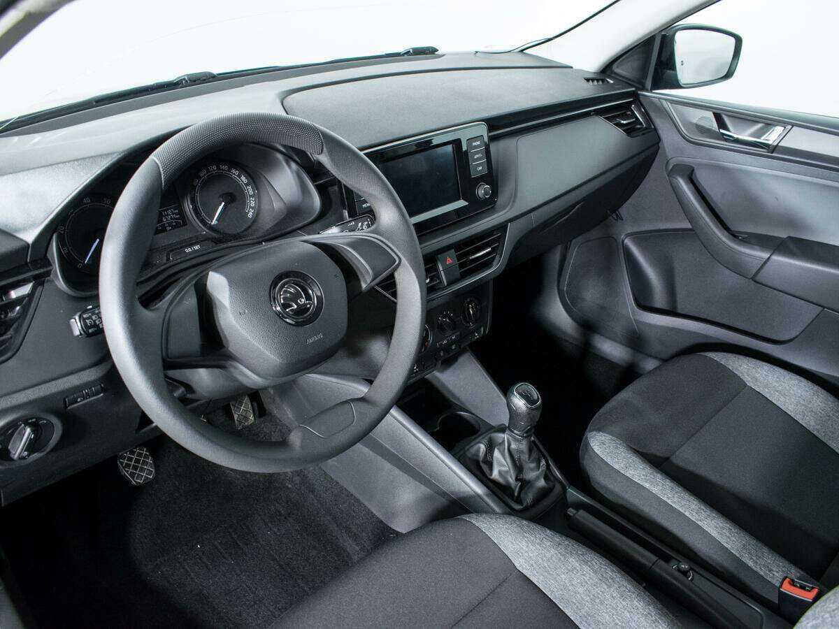 Купить Skoda Rapid с пробегом. Фото: #12