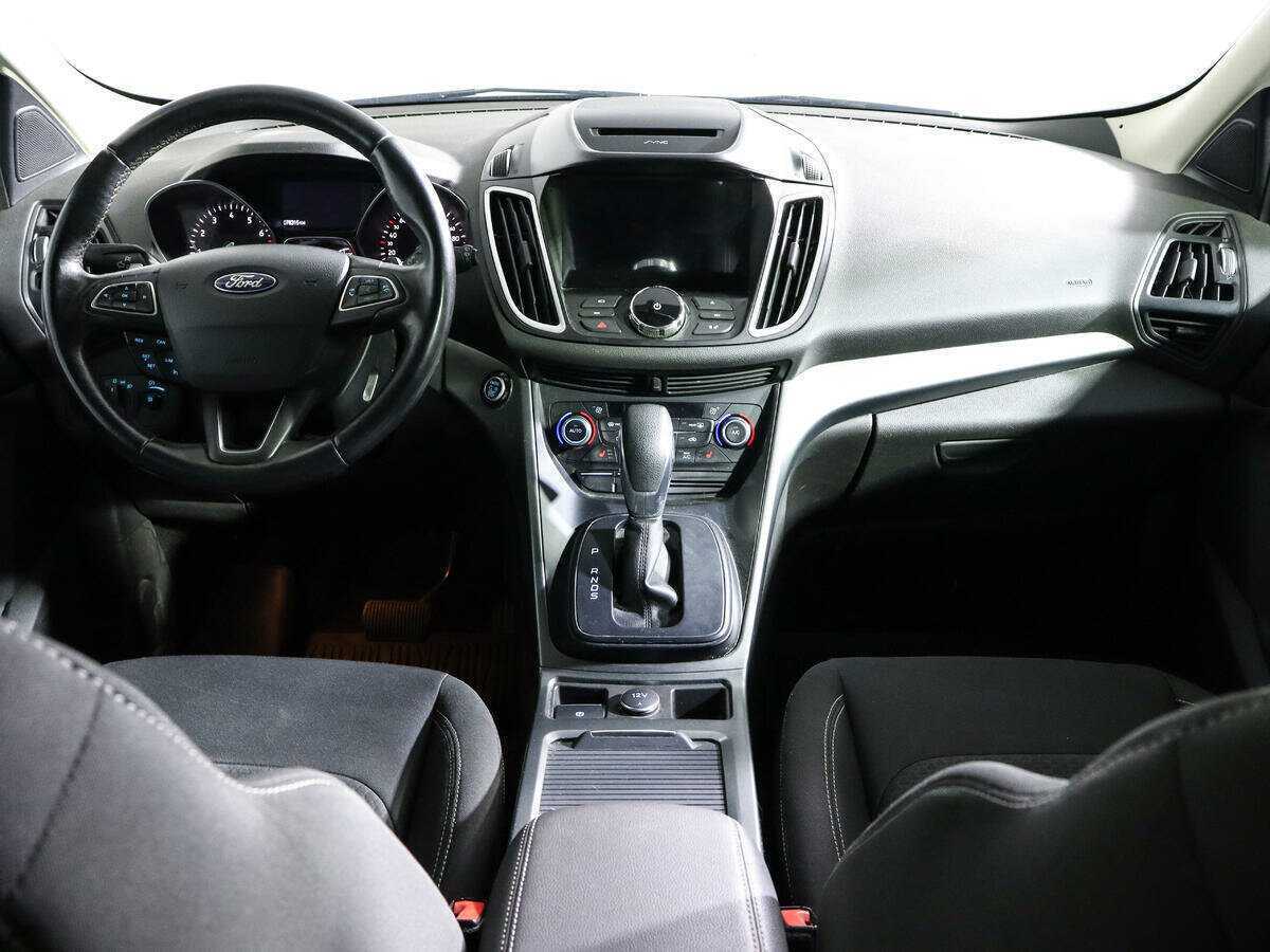 Купить Ford Kuga с пробегом. Фото: #9