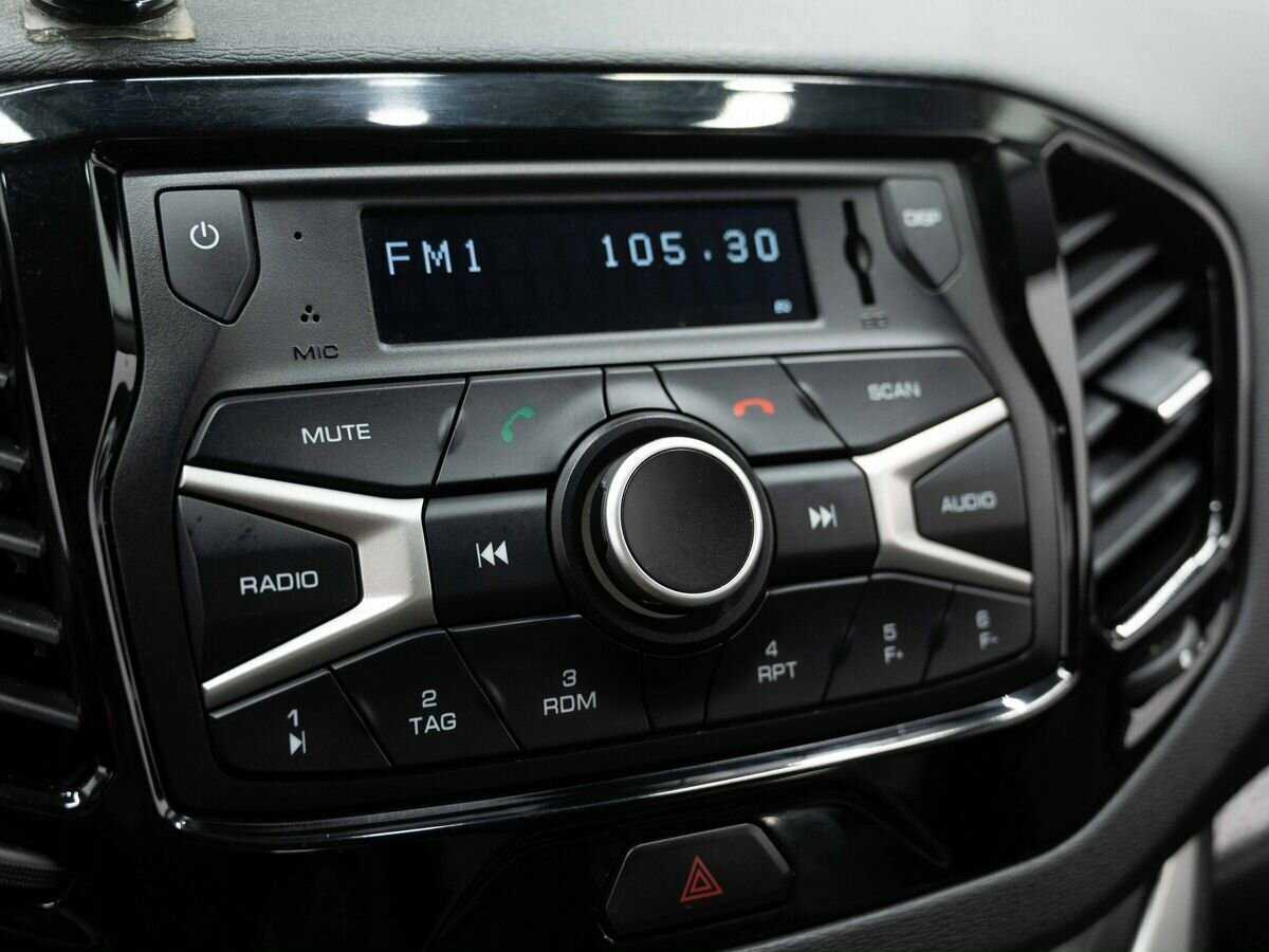 Купить Lada (ВАЗ) Vesta с пробегом. Фото: #18