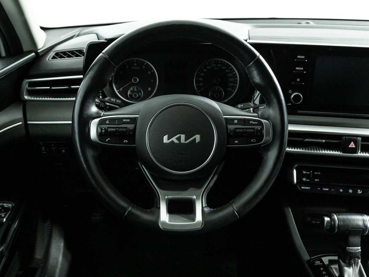 Купить Kia K5 с пробегом. Фото: #20