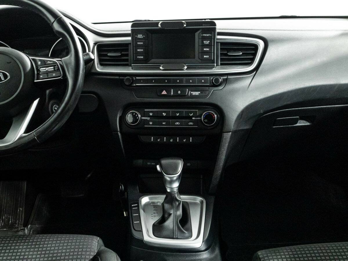 Купить Kia Ceed с пробегом. Фото: #13