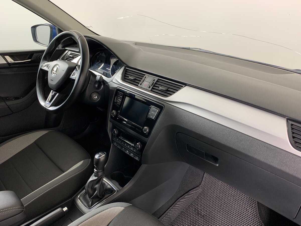 Купить Skoda Rapid с пробегом. Фото: #13