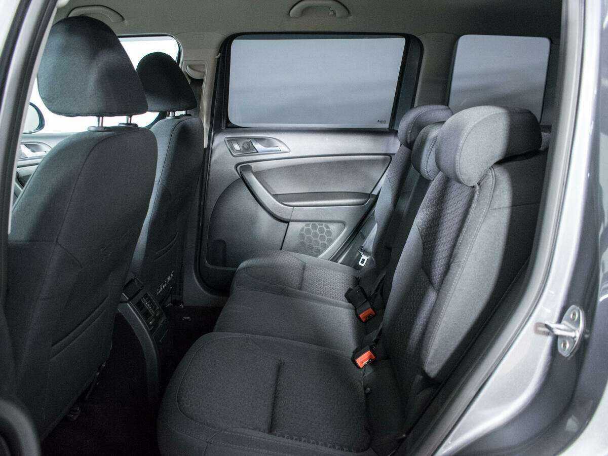 Купить Skoda Yeti с пробегом. Фото: #9