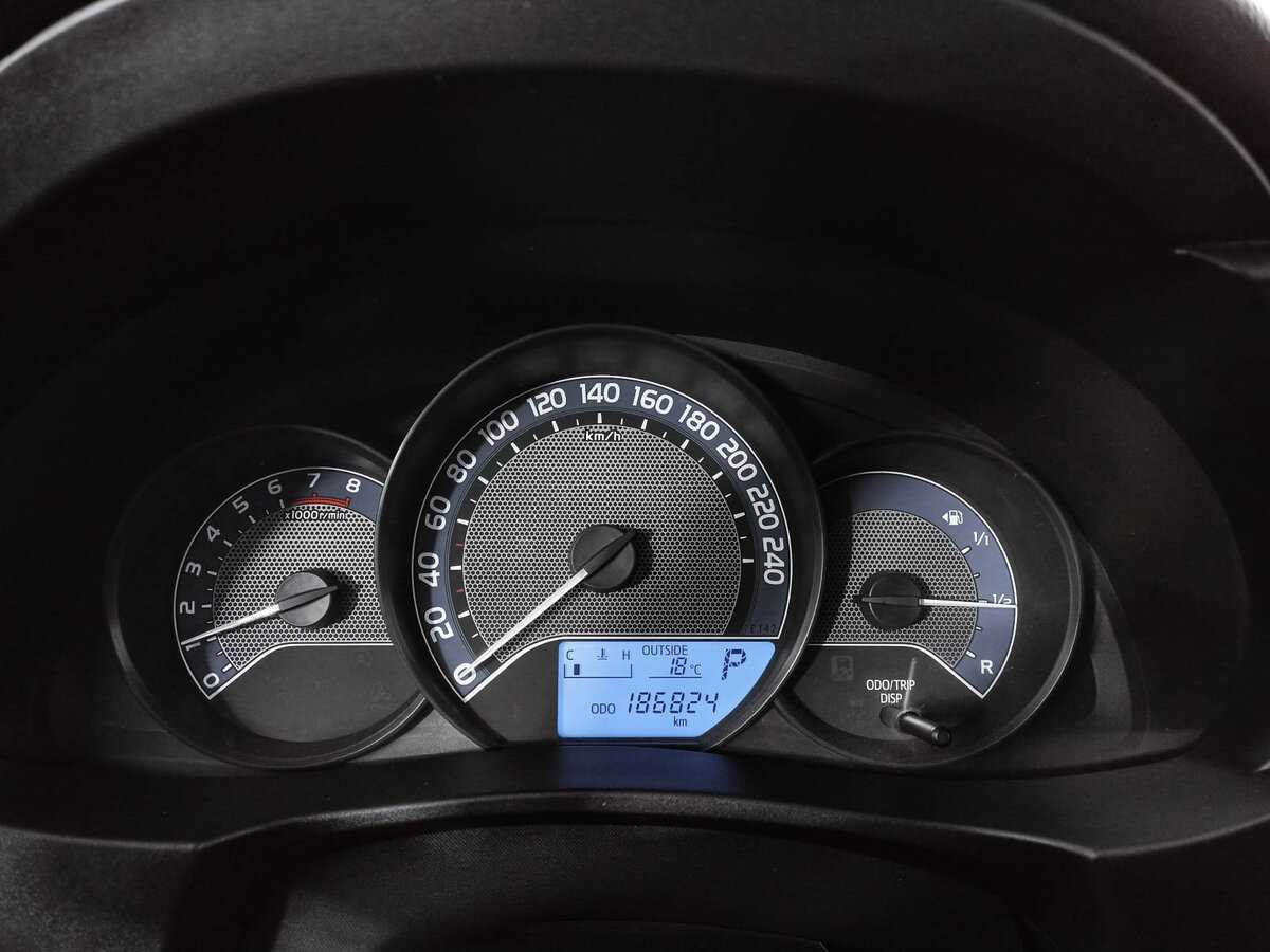 Купить Toyota Corolla с пробегом. Фото: #11