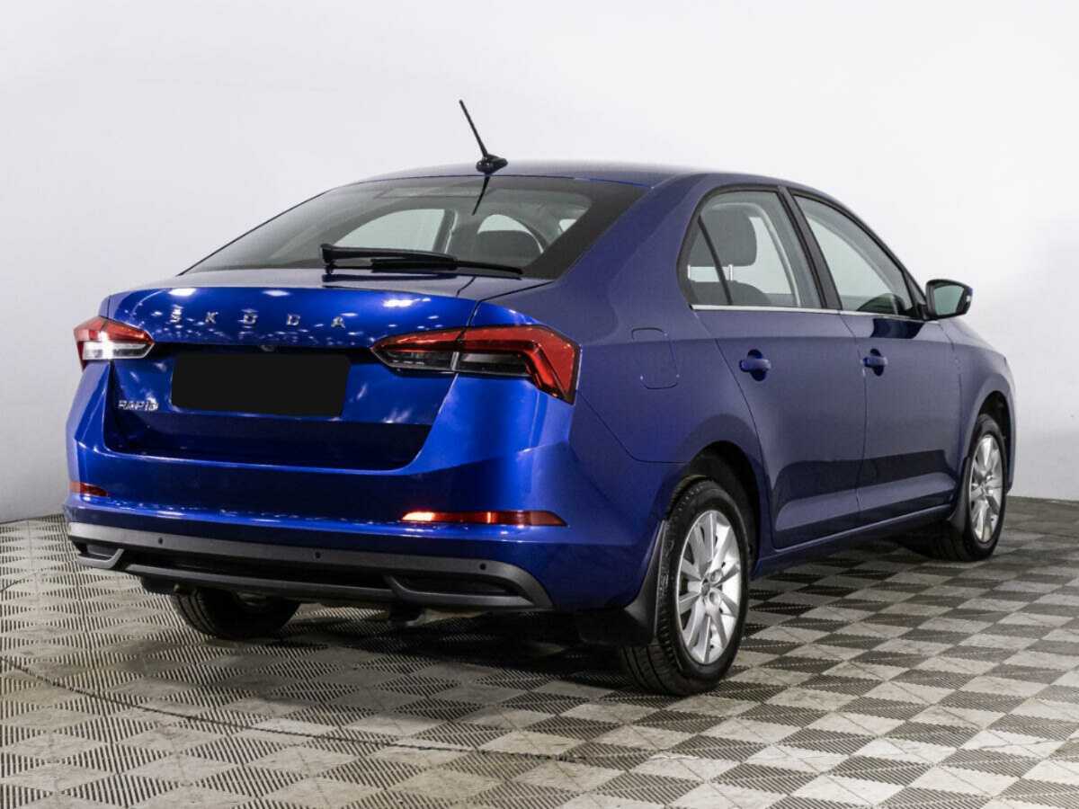 Купить Skoda Rapid с пробегом. Фото: #4