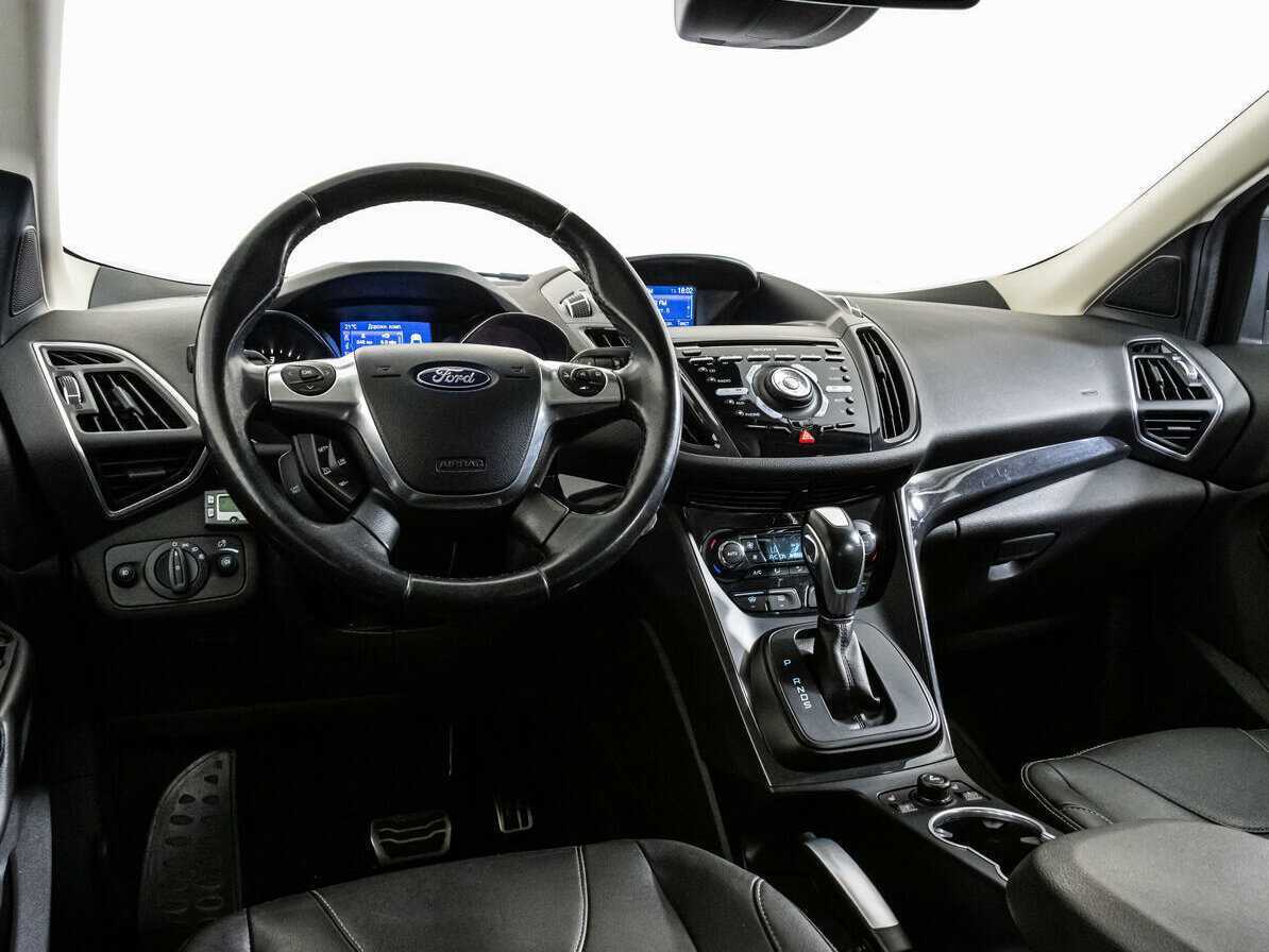 Купить Ford Kuga с пробегом. Фото: #10