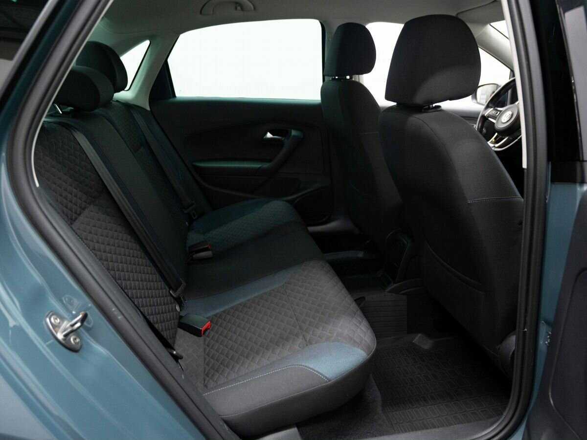 Купить Volkswagen Polo с пробегом. Фото: #9