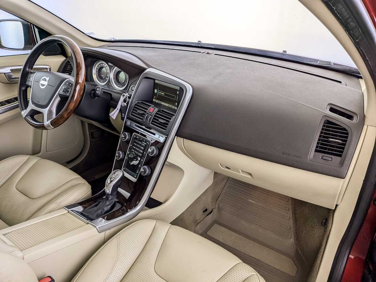 Купить Volvo XC60 с пробегом. Фото: #10