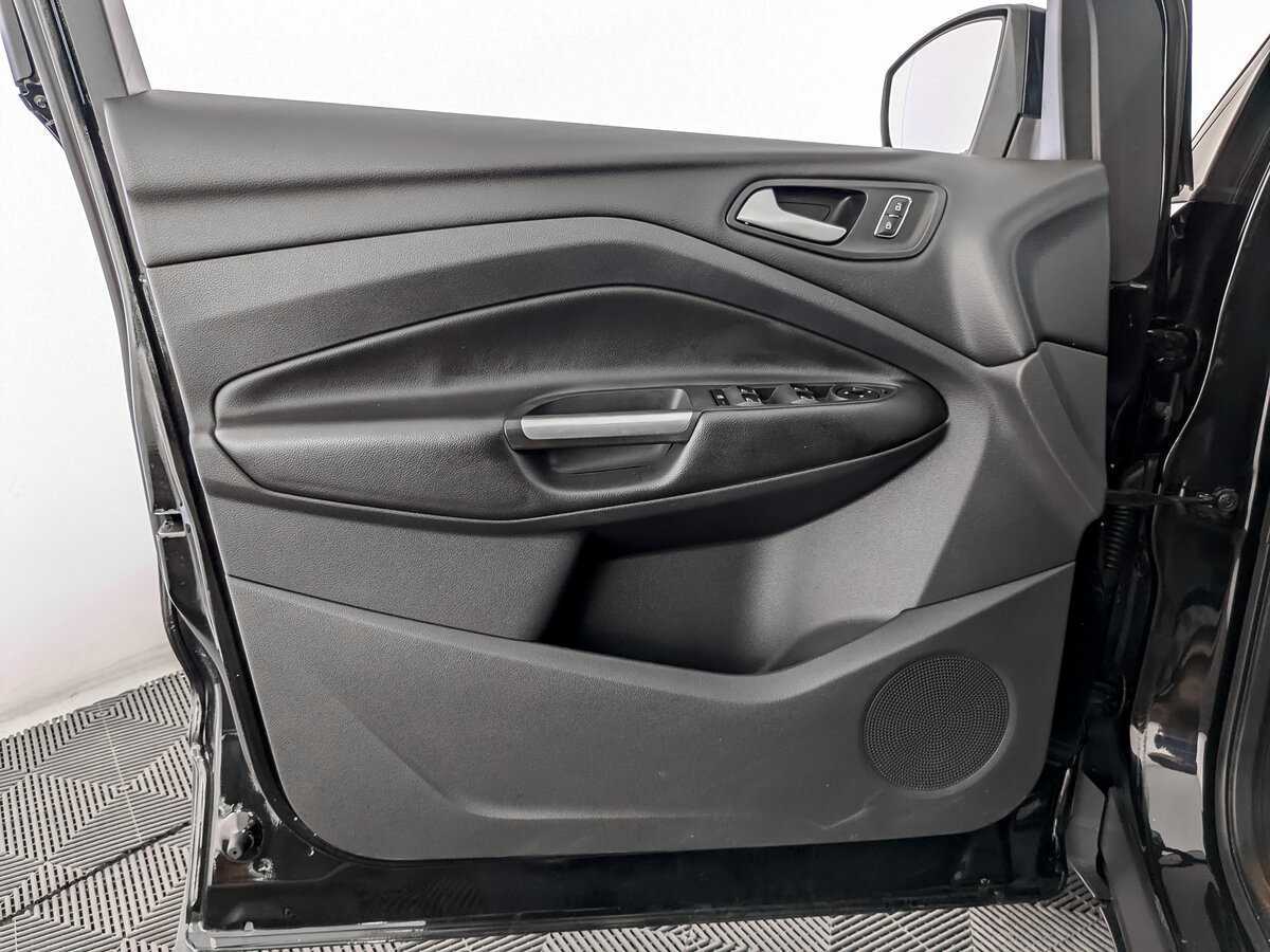 Купить Ford Kuga с пробегом. Фото: #14