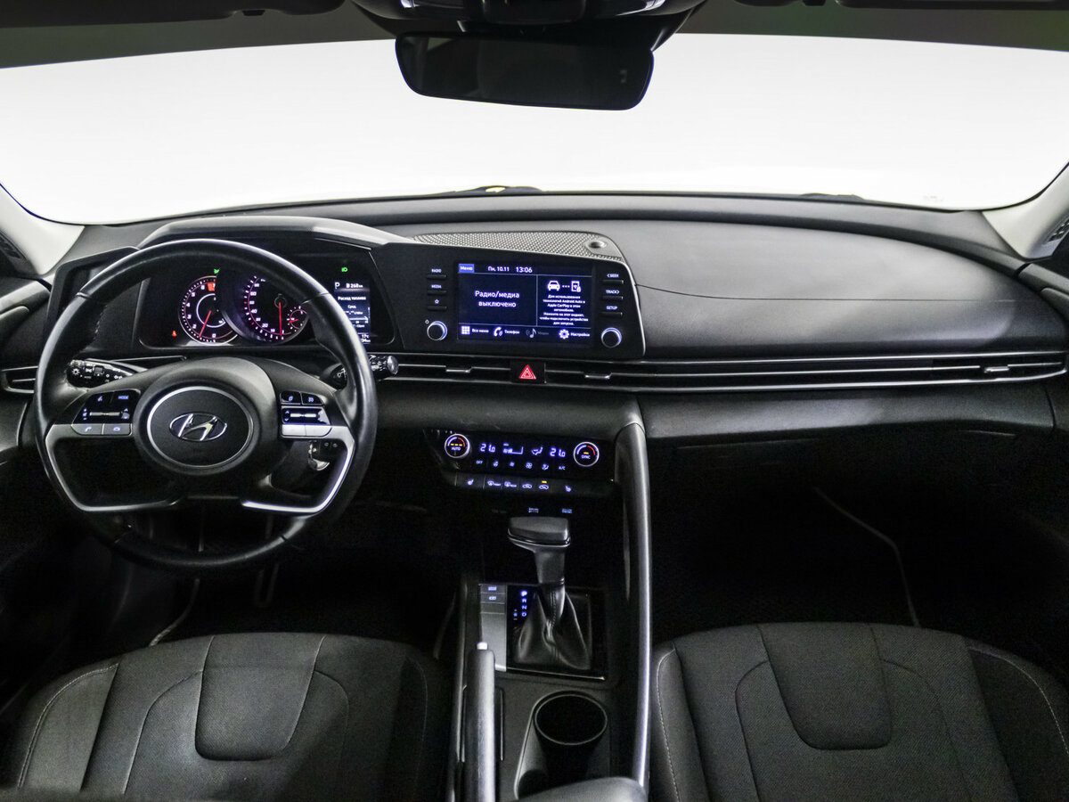 Купить Hyundai Elantra с пробегом. Фото: #13