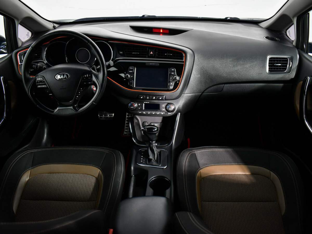 Купить Kia Ceed с пробегом. Фото: #12