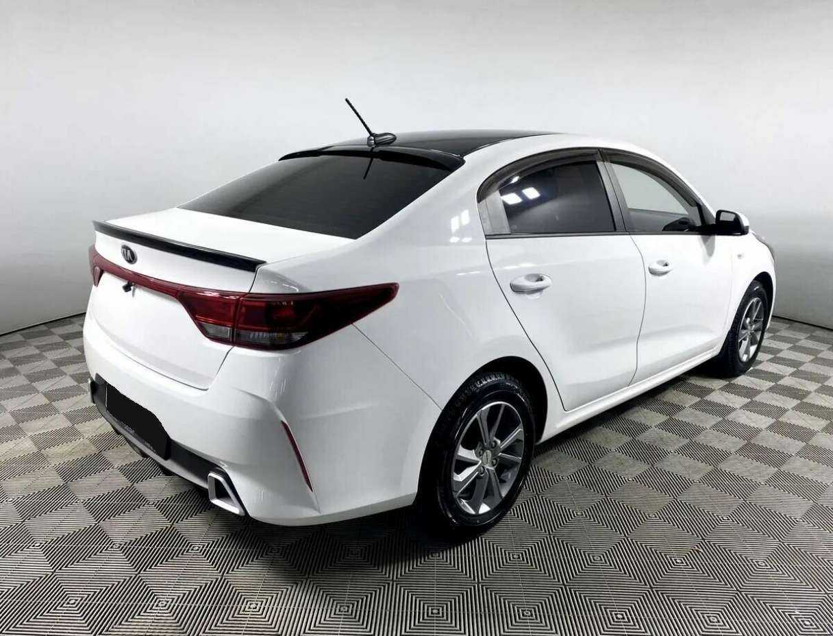 Купить Kia Rio с пробегом. Фото: #3