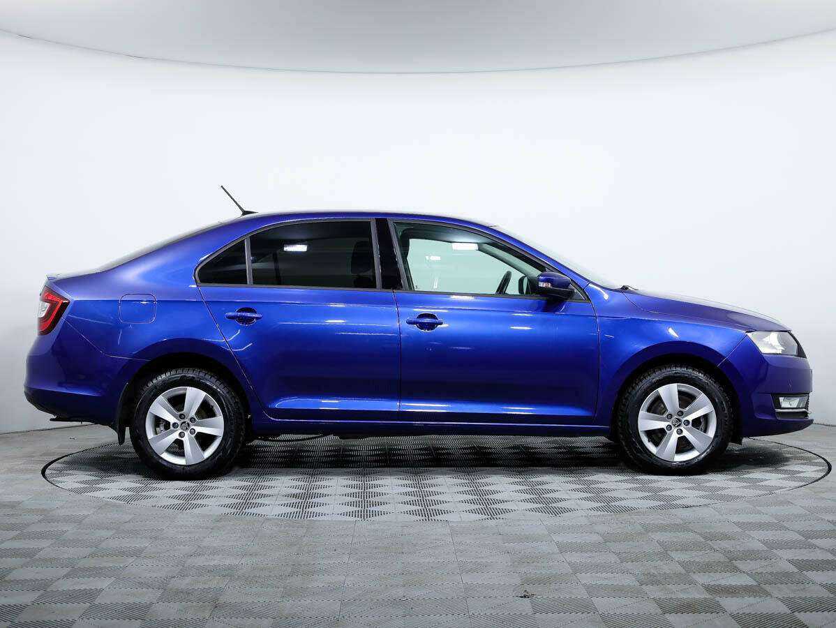 Купить Skoda Rapid с пробегом. Фото: #2