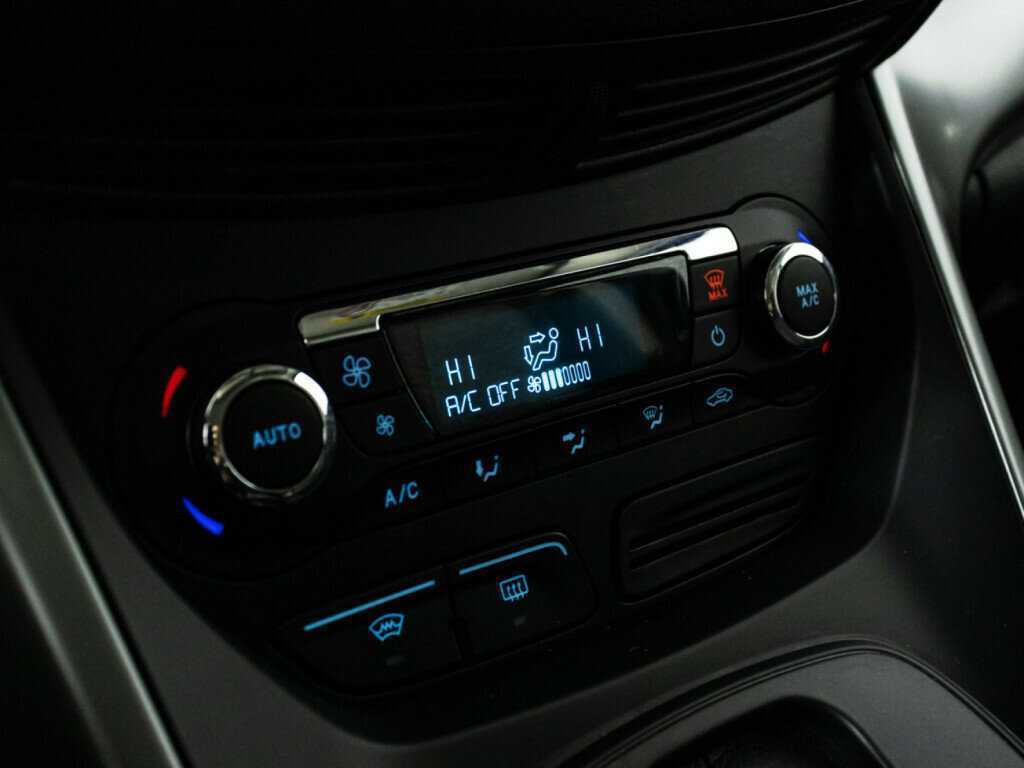 Купить Ford Kuga с пробегом. Фото: #14