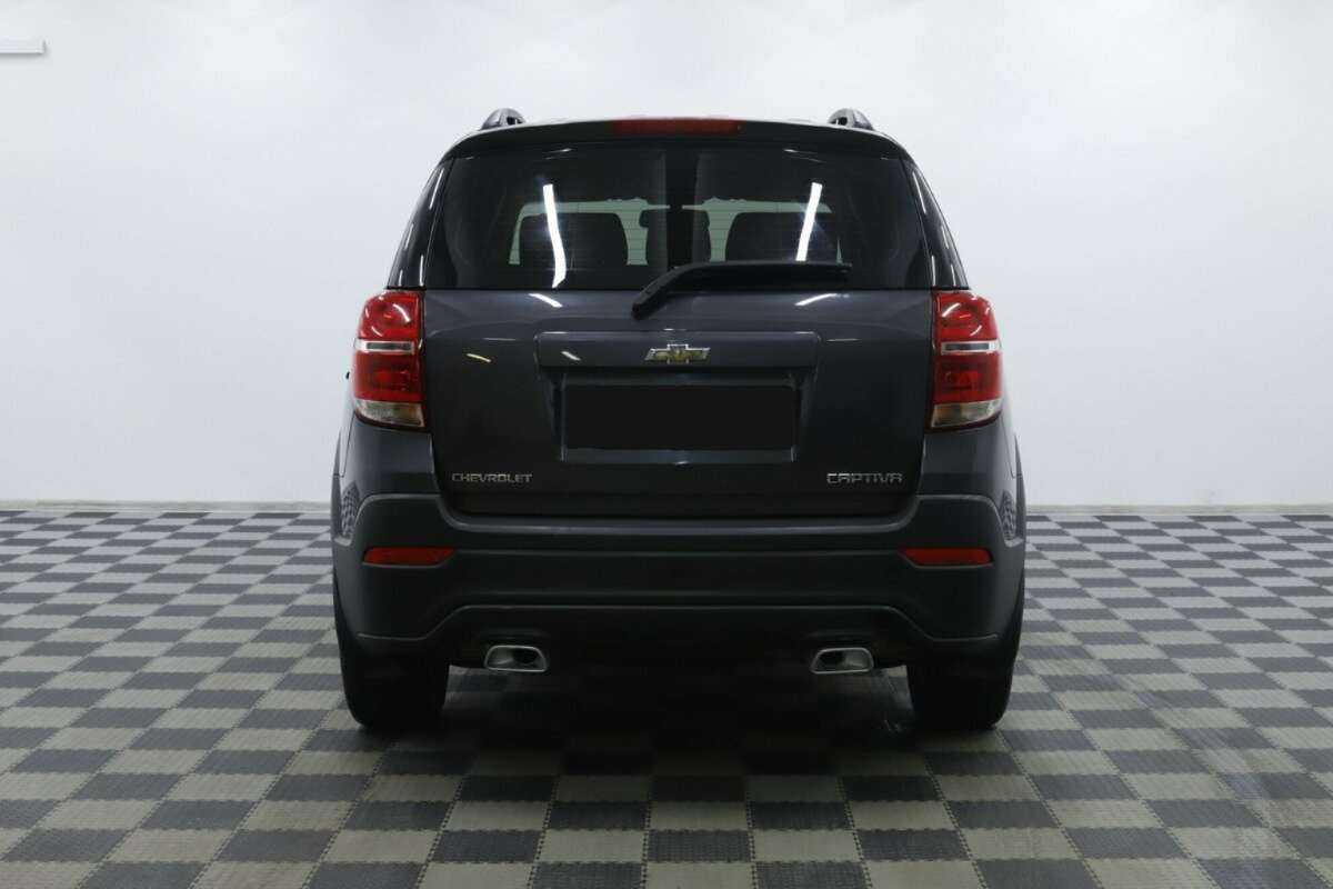 Купить Chevrolet Captiva с пробегом. Фото: #5