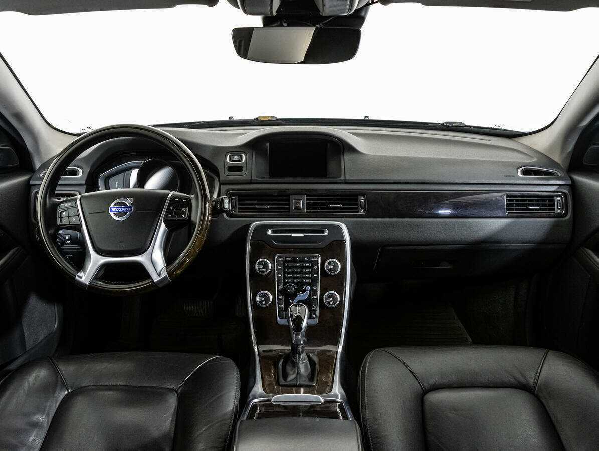 Купить Volvo XC70 с пробегом. Фото: #10