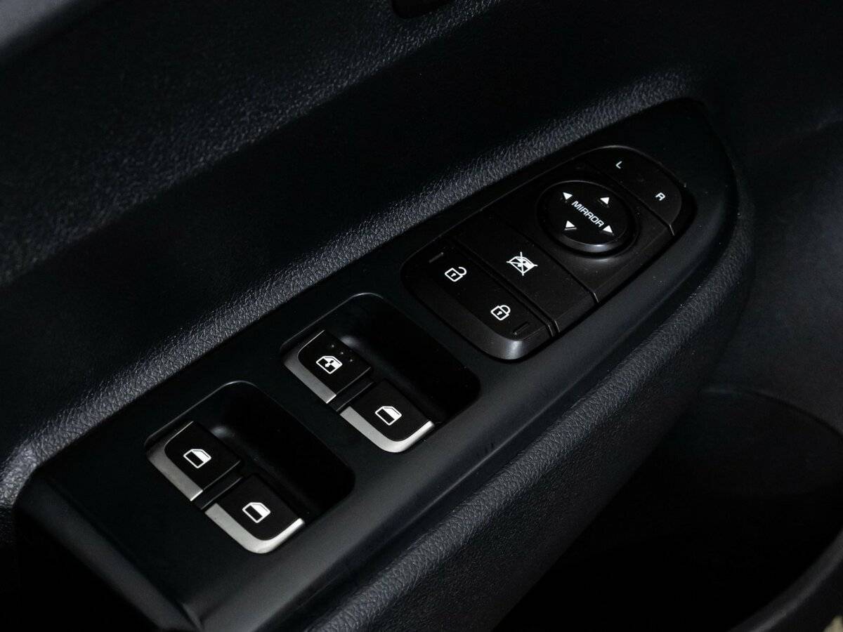 Купить Kia Rio с пробегом. Фото: #17