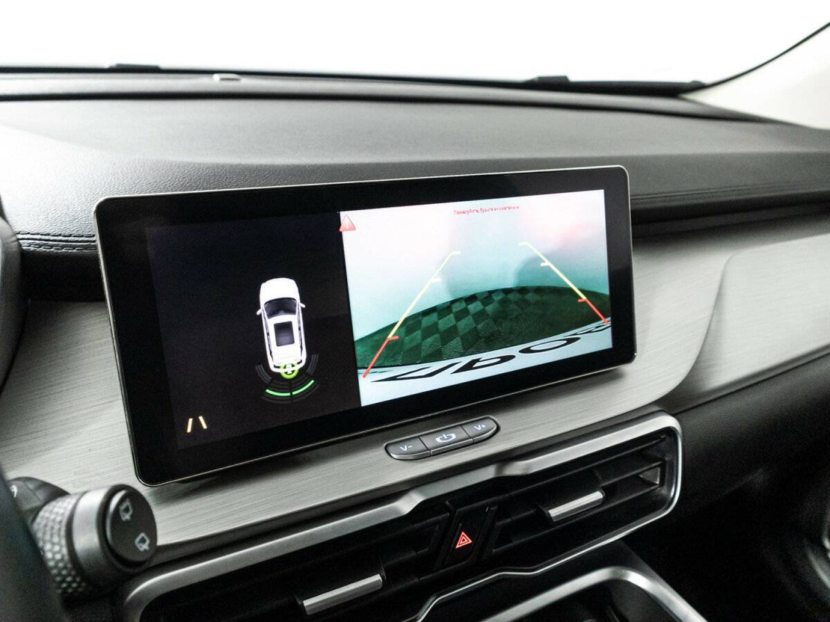 Купить Geely Coolray с пробегом. Фото: #17