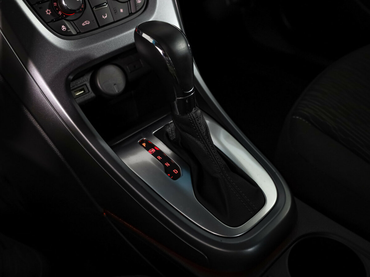 Купить Opel Astra с пробегом. Фото: #15