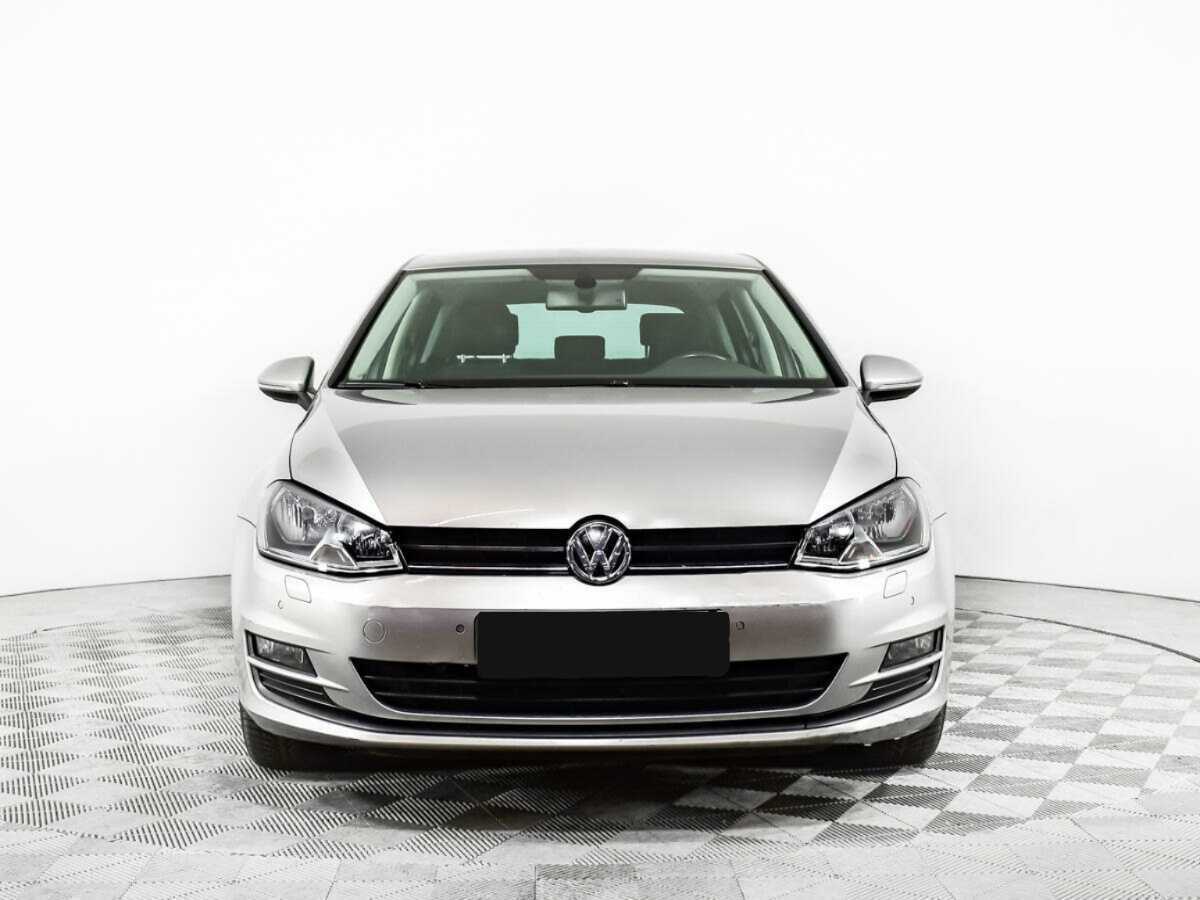 Купить Volkswagen Golf с пробегом. Фото: #1