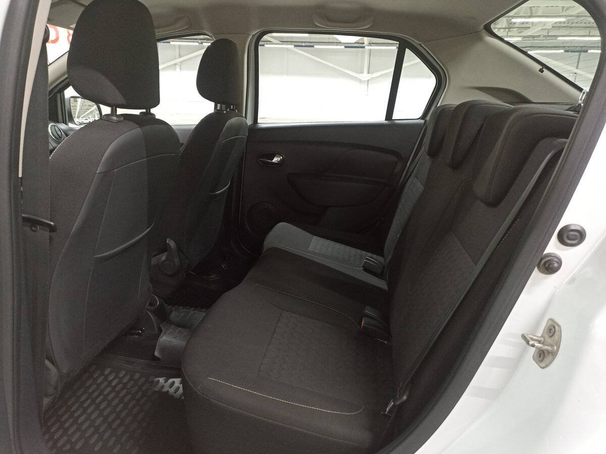 Купить Renault Logan с пробегом. Фото: #11