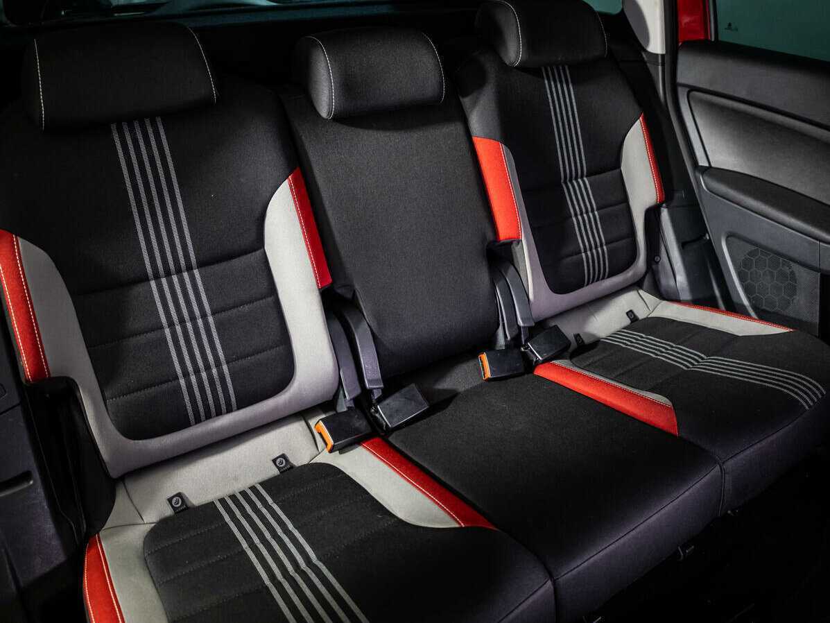 Купить Skoda Yeti с пробегом. Фото: #9