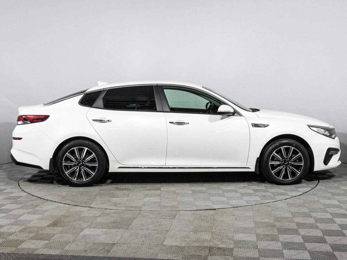 Купить Kia Optima с пробегом. Фото: #3