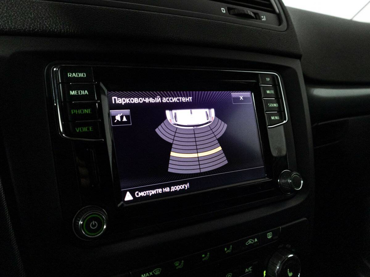 Купить Skoda Yeti с пробегом. Фото: #12